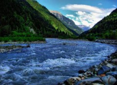 Семь человек со снастями выявлены в запретном для рыболовства устье реки Псоу