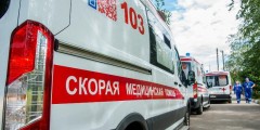 Две девушки на электросамокатах столкнулись в Петербурге и попали в больницу
