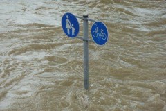 «Большая вода»: при наводнении в Германии пропали 30 человек