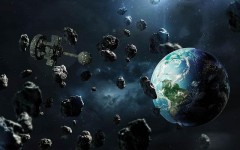 К Земле приближается астероид 2004 UE размером с три футбольных поля