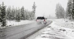 Дорожные службы предупреждают автомобилистов о неблагоприятной погоде