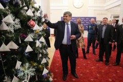 Глава КБР Казбек Коков дал старт акции «Елка желаний»
