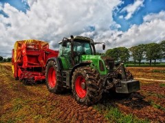 Аграрии подали заявки на 8,9 тысяч единиц сельхозтехники в рамках льготных программ Росагролизинга