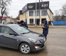 Два автомобиля должников арестовали судебные приставы в Тбилисском районе Кубани