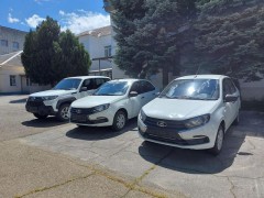 Городская больница Анапы получила три новых автомобиля