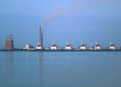 Запорожская АЭС из-за обстрела отключена от энергосистемы Украины