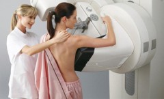 Половина россиянок не проходит диспансеризацию, а 41% ни разу не делали маммографию