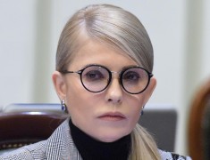 Юлию Тимошенко запечатлели на пляже в Дубае