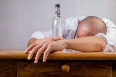 Массовое отравление суррогатным алкоголем произошло под Ульяновском