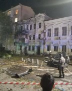 В небе над Ростовом сбили два беспилотника, есть пострадавшие и разрушения