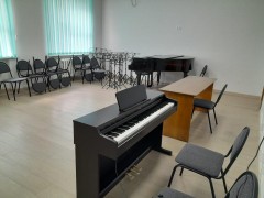 В музыкальной школе Невинномысска появилось пианино и синтезатор