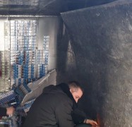 В Сочи задержан грузовой фургон с контрабандой сигарет
