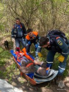 Сотрудники МЧС спасли сочинца, сломавшего ногу в лесу