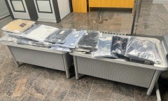 Пассажир из Стамбула вез более 120 футболок и поло «для себя», но перепродать не получилось