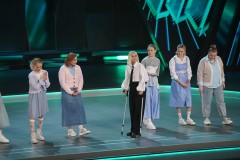 Лера Кудрявцева и команда «Раисы» прошли в финал юмористического шоу «Звёзды»