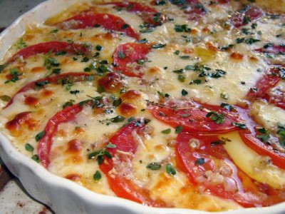 Великолепная закуска из помидоров с сыром
