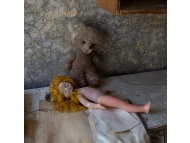 Чернобыльские куклы. Оставленное детство.