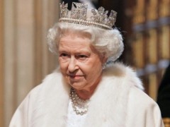 Елизавета II: Британия будет оказывать давление на Россию из-за ситуации на Украине