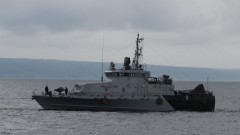 На Новороссийской ВМБ Черноморского флота подняты флаги сразу на трех новых катерах